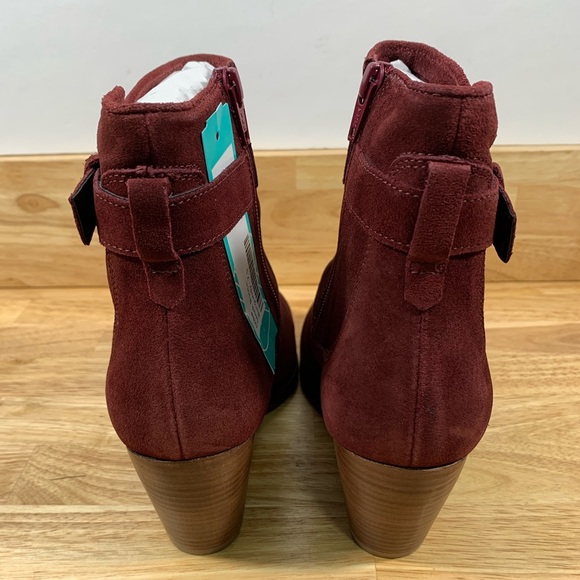 NEW Diba 7.5 Sleek Bootie Burgundy Red Leather Suede Side‎ Zipper 2" Heel - Picture 4 of 11